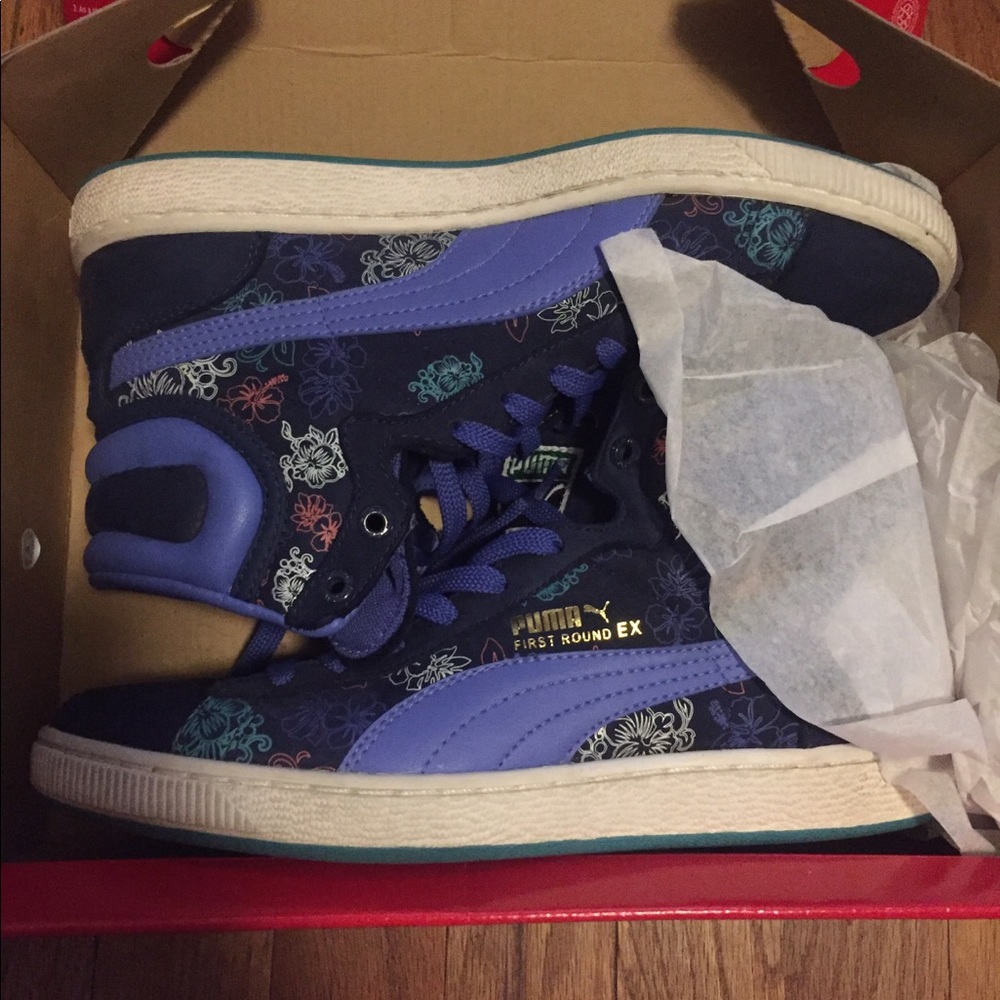 ***Like New*** Puma High Top Sneakers